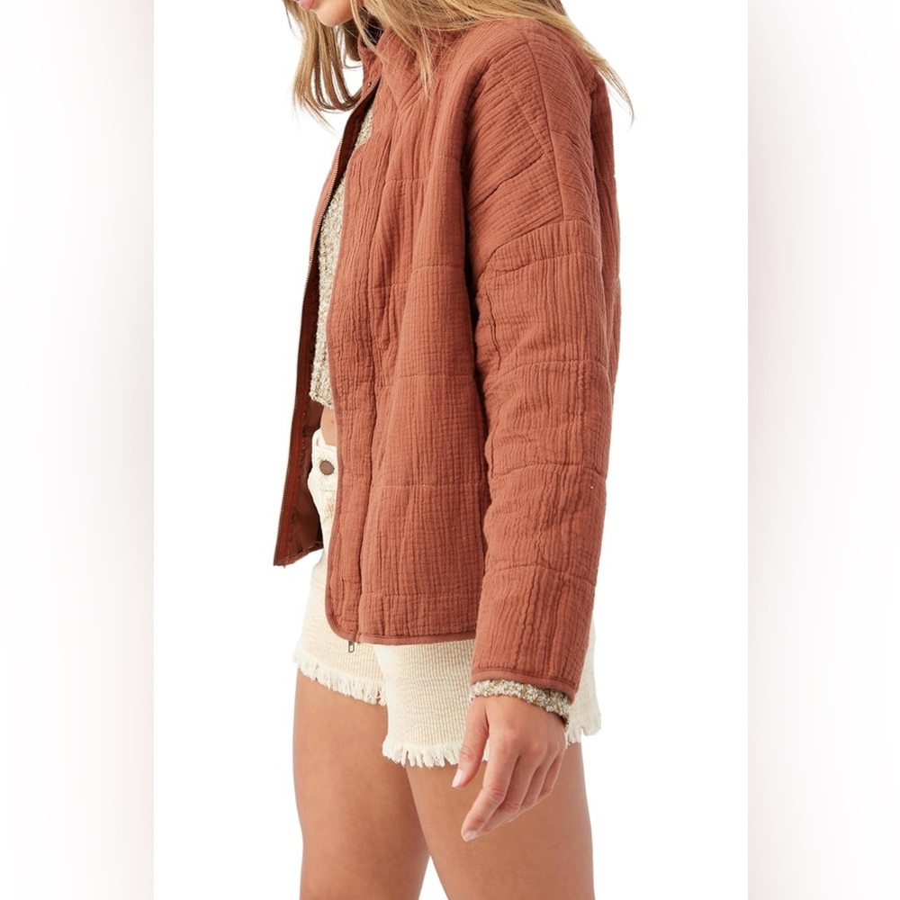 O'NEILL Women's Mabeline Oversized Quilted Jacket 
NWT size Large - Picture 2 of 5